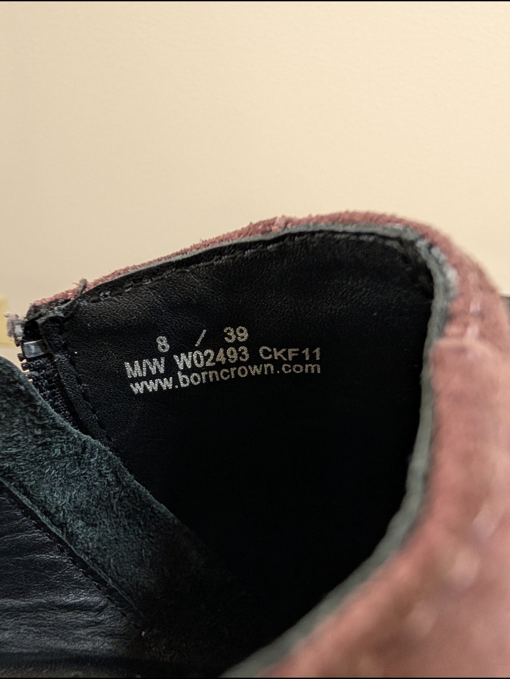 Born Crown 8 Mauve Suede Button‎ Accent Ankle Boots - Picture 7 of 10